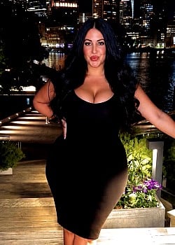 Amanda Bella